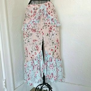 NWT MINKPINK ruffled skirt